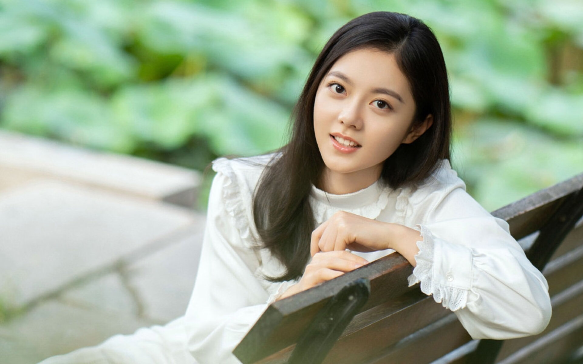 超轻材料:赛车速度的秘密武器,赛车车体材料