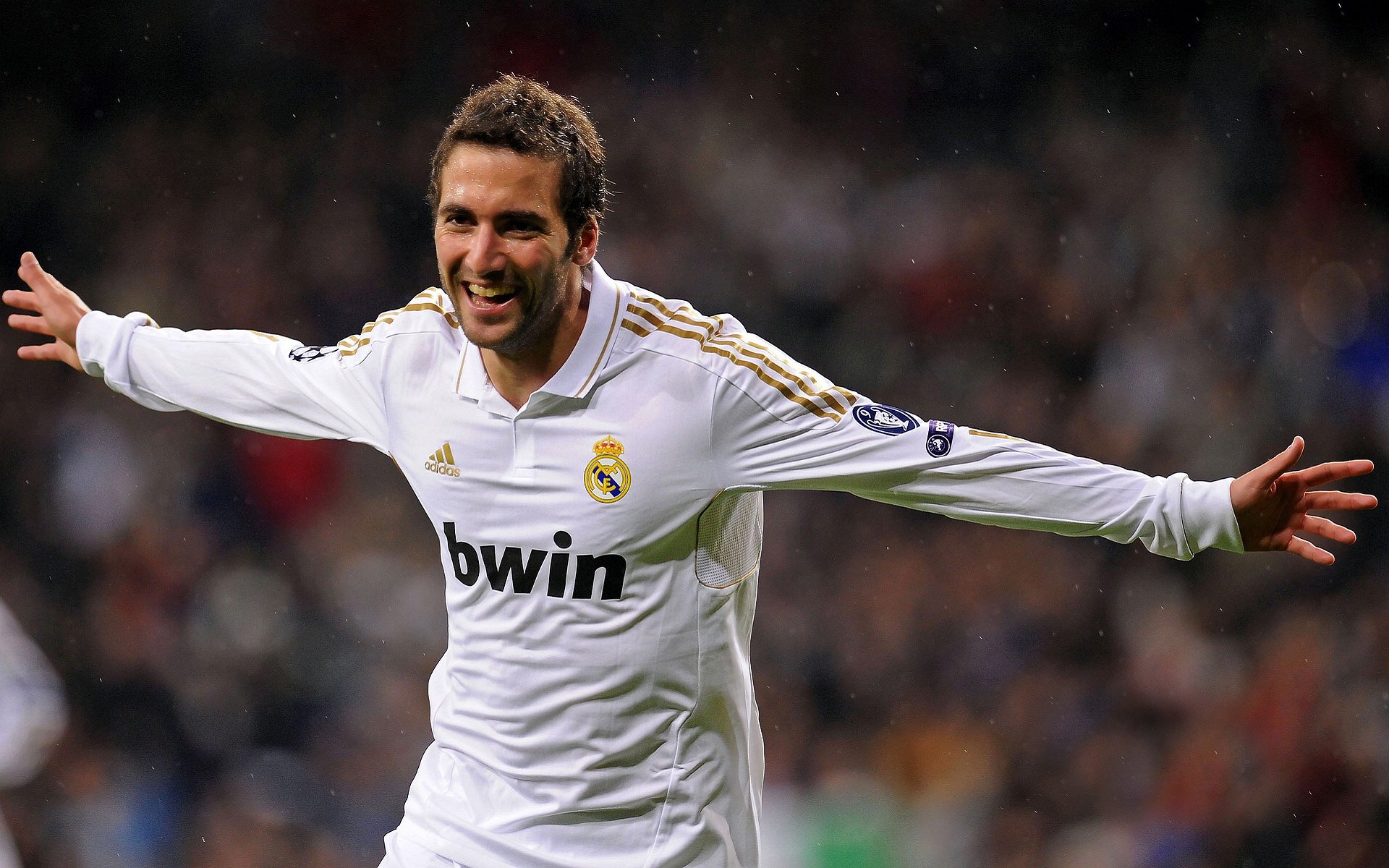 足球商业运营课程吸引职业经理人转型，足球商业化